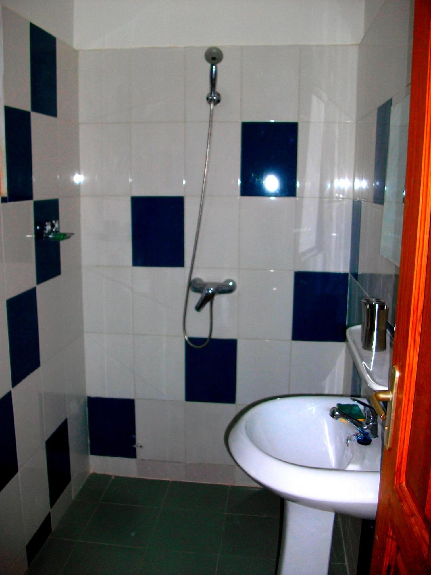 Dodoo Lodge Котону Екстер'єр фото